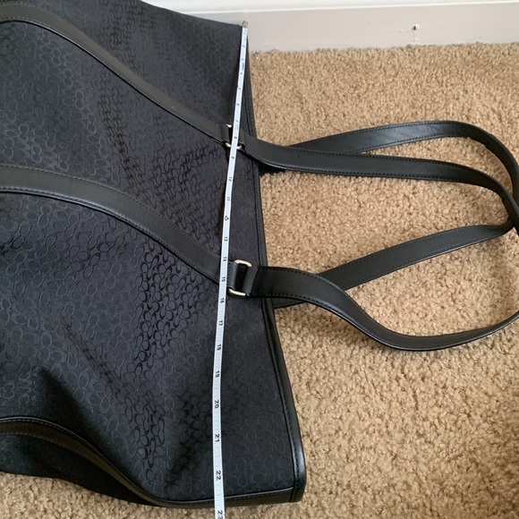 Coach - Picture 7 of 12